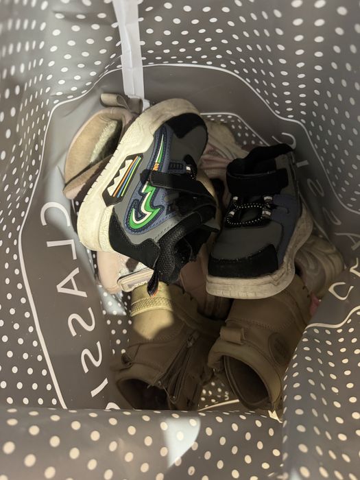 Отдам обувь в среднем состоянии