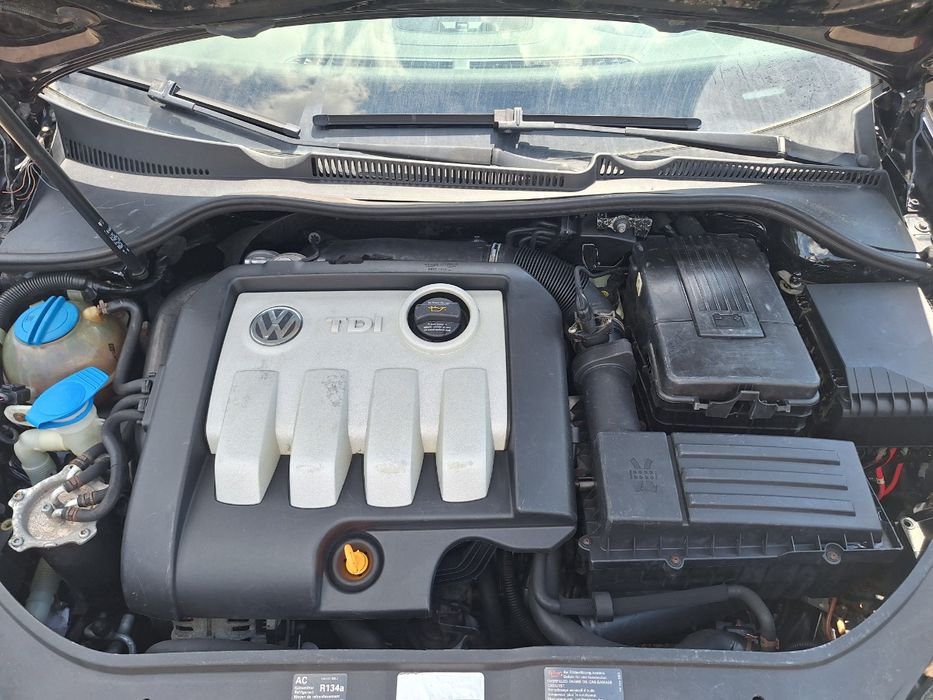Cutie De Viteze Manuala 5 Trepte Volkswagen Golf V 1K1 2003 - 2009 1.9 Tdi Bkc, Bls, Bxe Gqq 0A4300045
