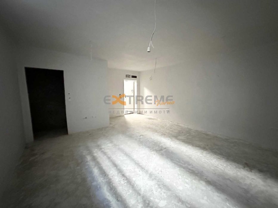 Продава се Ателие в Варна, Възраждане 1 - 42 кв.м за 1191 €/кв.м - Снимка #2