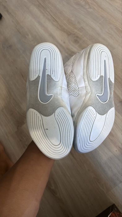 Продажа борцовки Nike inflict