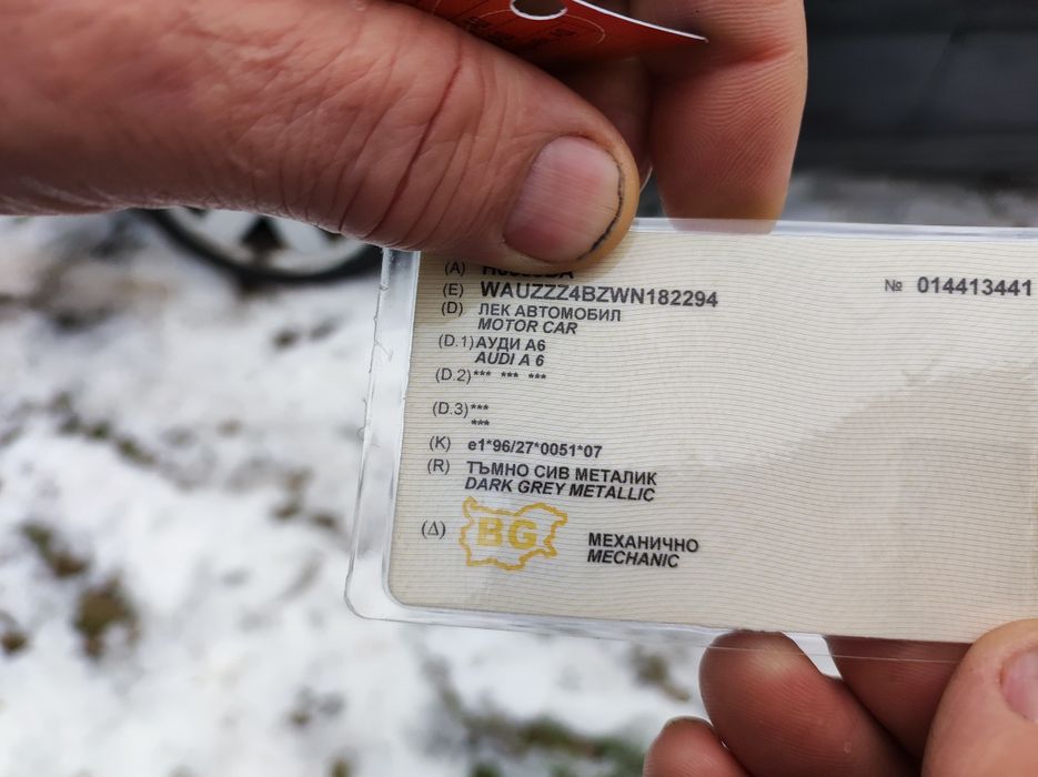 Продавам кола много запазена