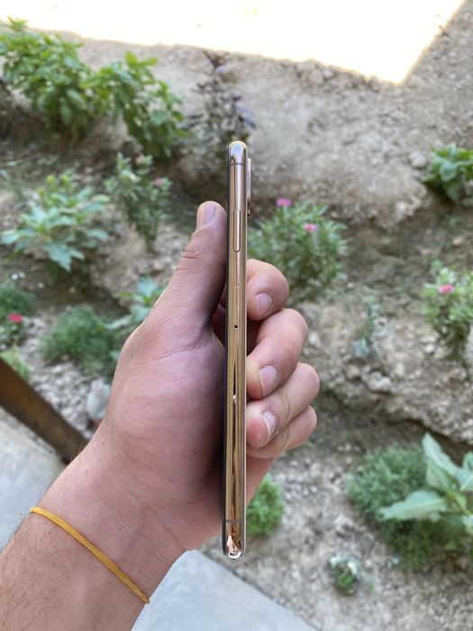 Iphone xs max.