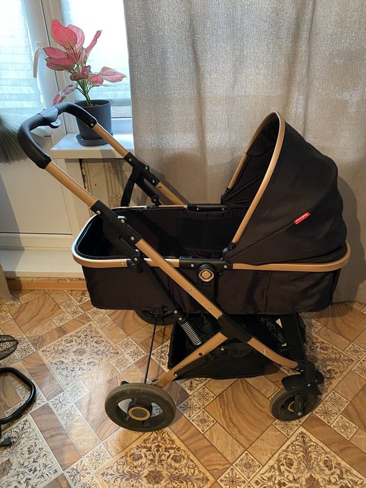 Продам коляску 2 в 1
