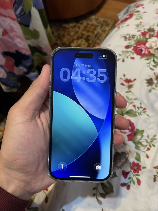 iPhone 16 в отличном состояний