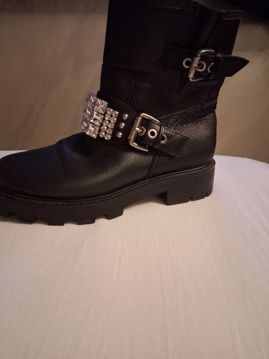 Cizme Karl Lagerfeld Paris “Martina” din piele