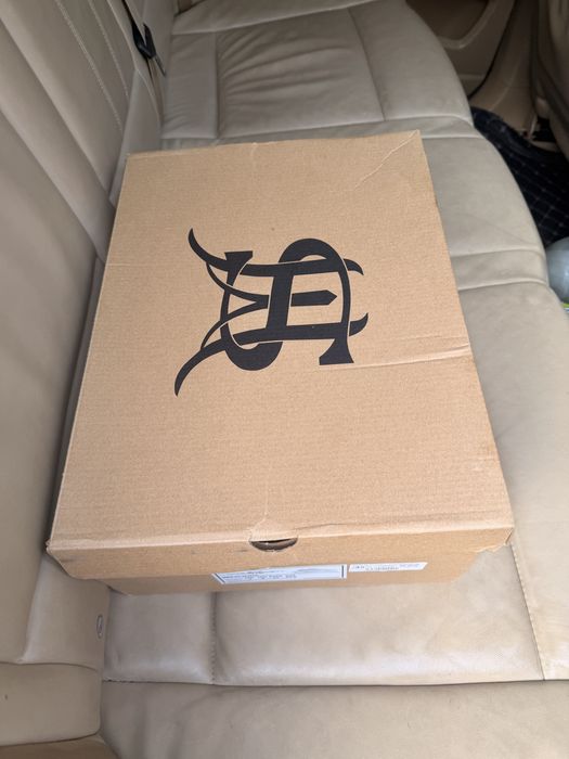 Adidasi made by society 42 white