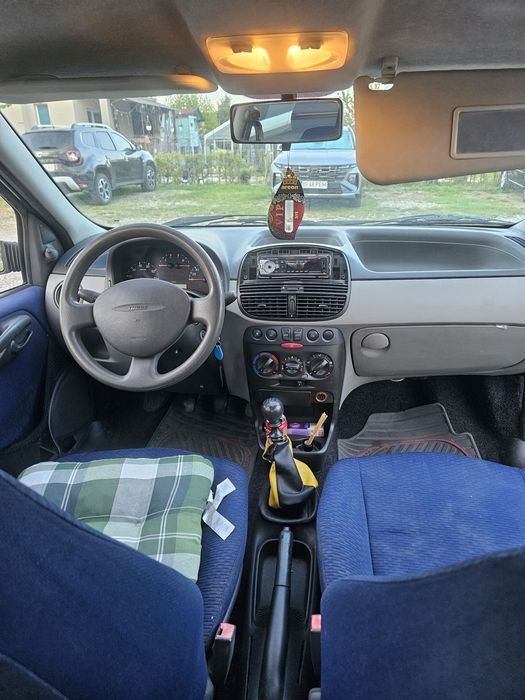 Vând fiat punto  II