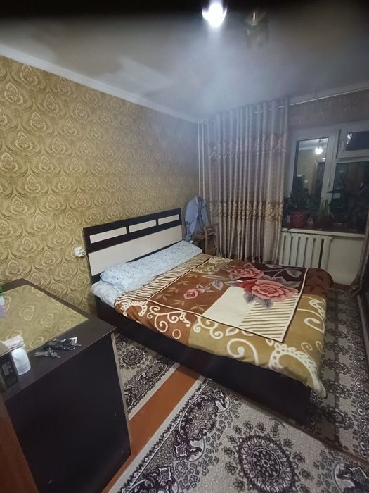 3.хонали квартира хамма жихозлари билан сотилади.