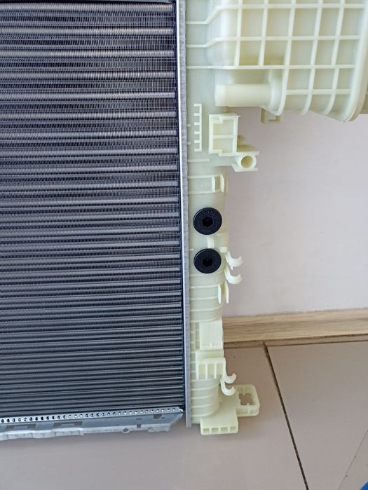 Мерседес Вито радиатор основной