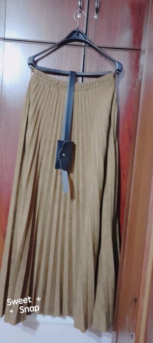 Kastyum yubka plesirovka yubkasi Razmeri XL