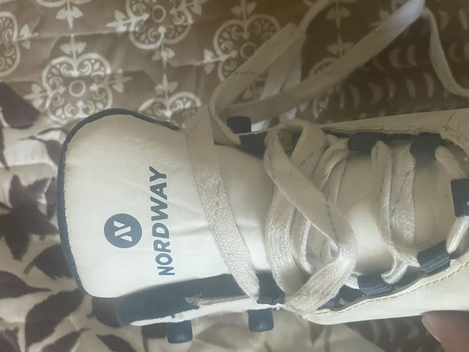 Продам детские коньки