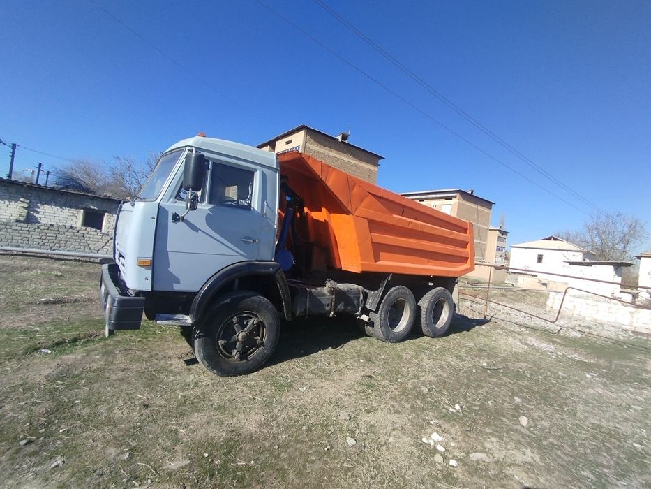 Камаз йуриб турган