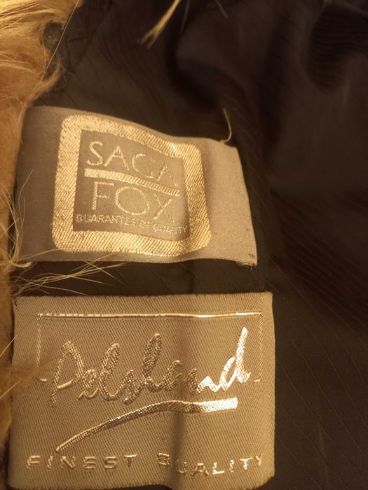 Haina blana vulpe argintie