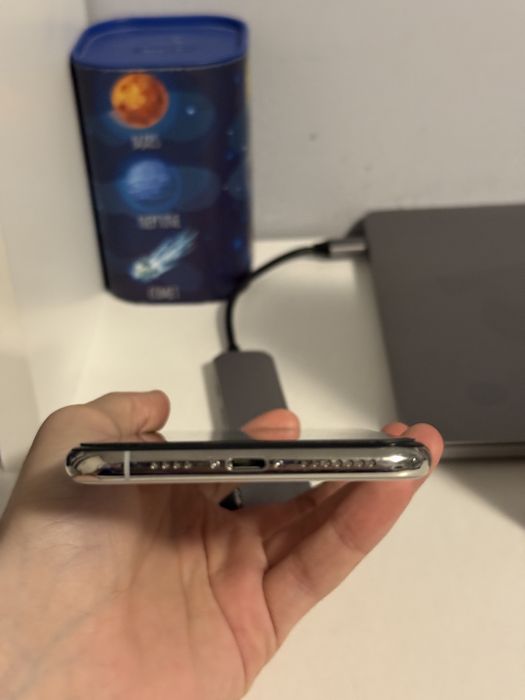 iPhone XS Max silver 64GB iOS 15