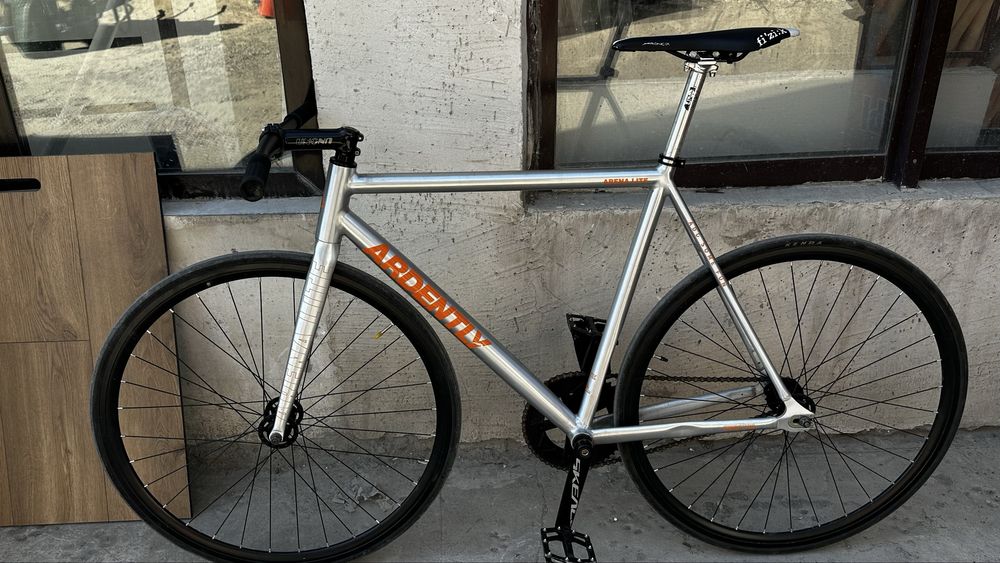 ardently arena lite / L size