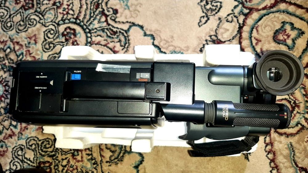 VHS видеокамера PANASONIC M10 новая в упаковке
