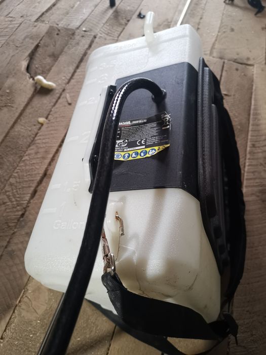 Pompa stropit pe acumulator 20v Parkside 16litri