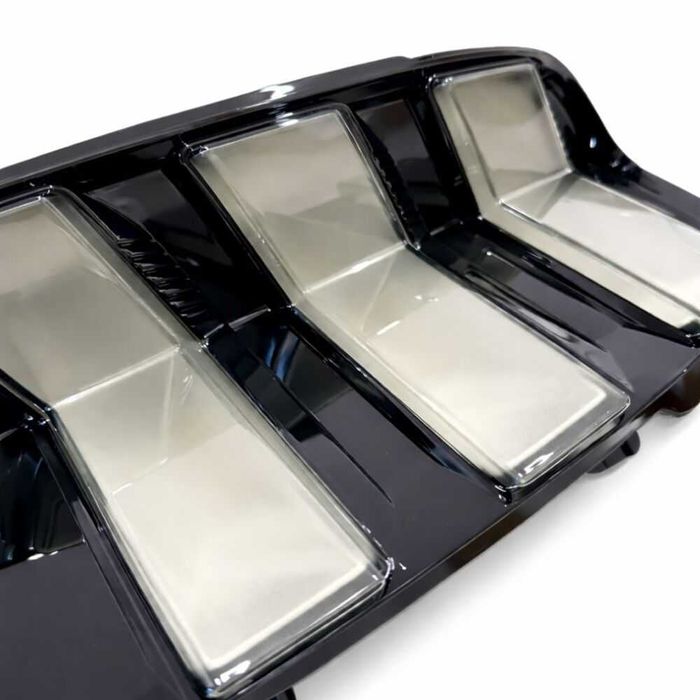 Стопове с динамични жълти мигачи за Мустанг 2024- S650 USA Mustang