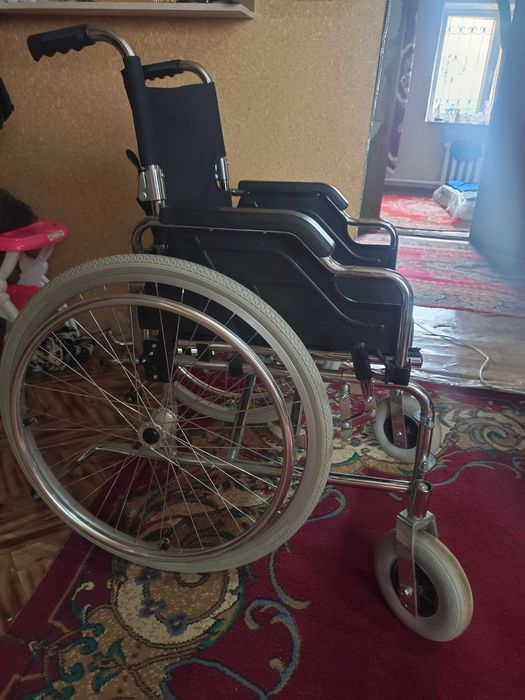 Инвалидная коляска