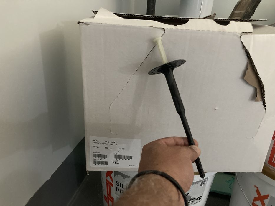 Röfix мазилка, лепило/шпакловка, дюбели, мрежа