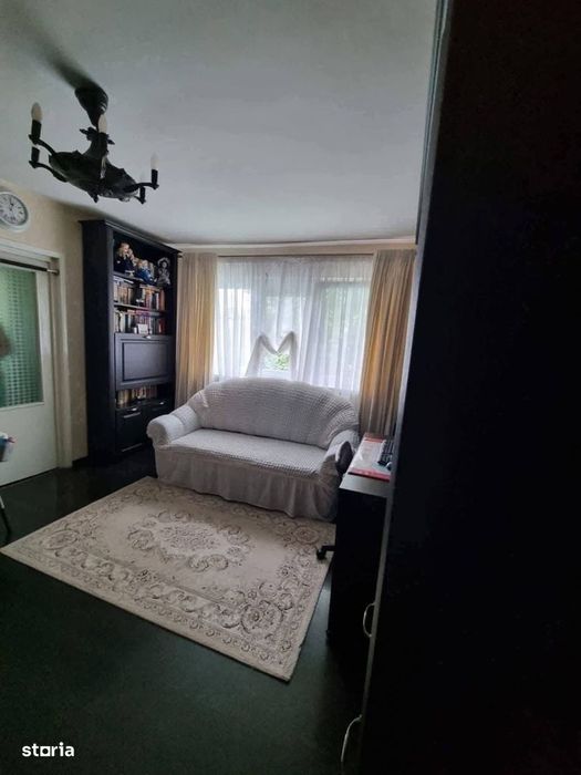De vanzare apartament cu 2 camere, zona linistita, 39.500 euro
