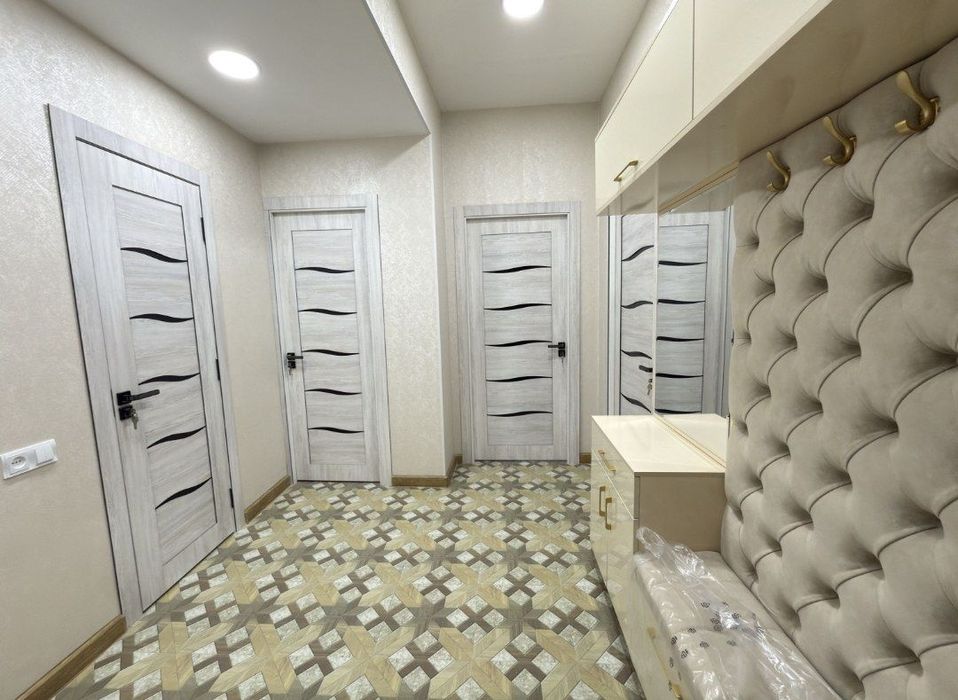 Yangi Uzbekiston bogi tomonda 2 xonalik uy sotiladi