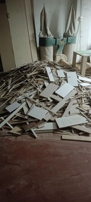 Обрезки ДСП на дрова бесплатно