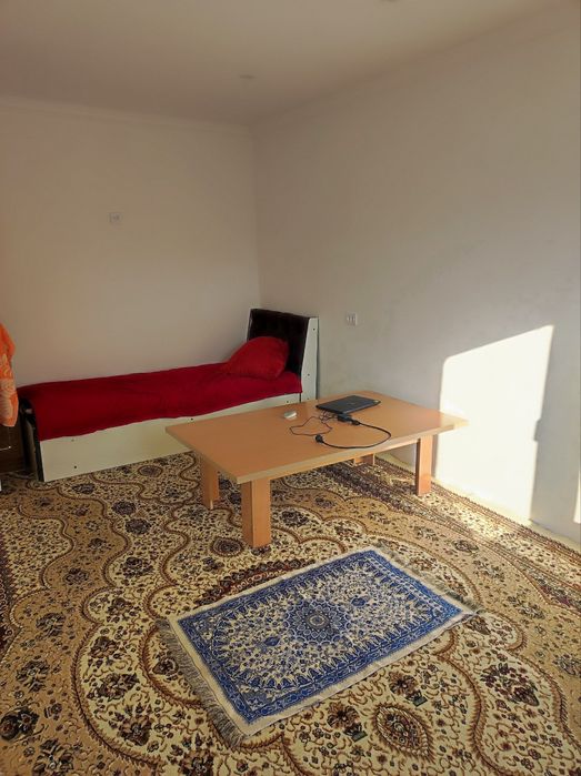 Фуд сити  Food city. Якинида 4,3 сотих участка сотилади.