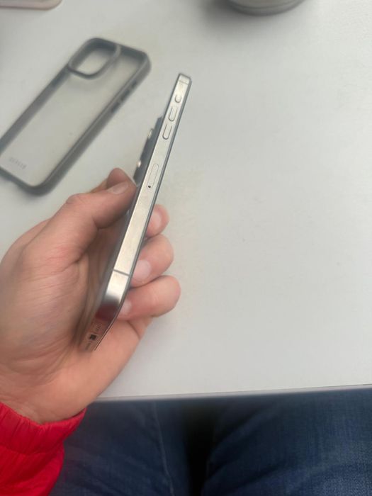 iPhone 15 Pro Max Natural Titanium