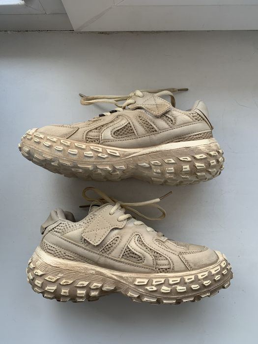 Детские кроссовки