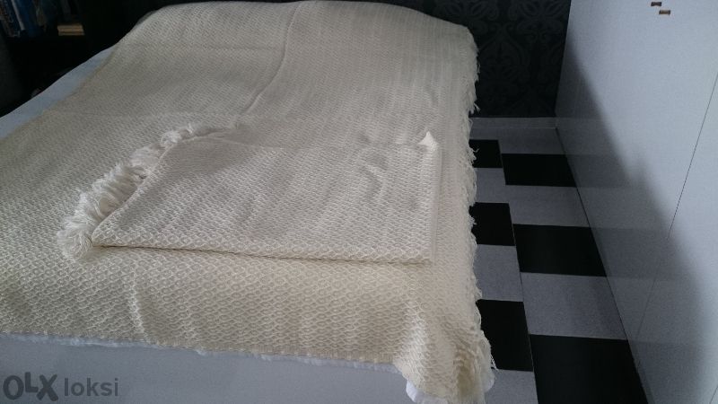 Нови вълнени кувертюри / покривало по 10 € кв.м.