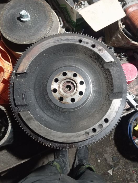 Маховик вместе с корзиной