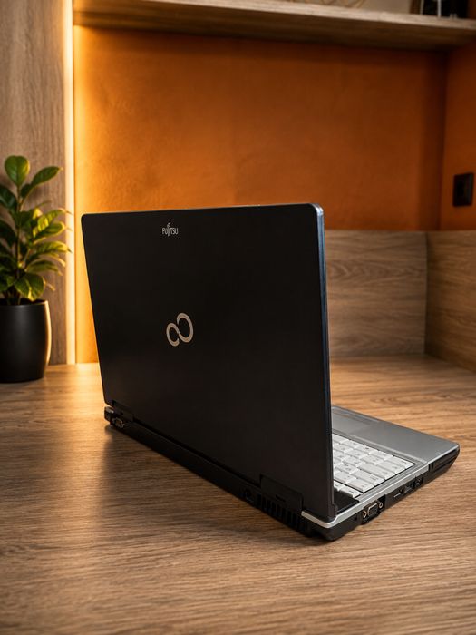 Лаптоп FUJITSU Lifebook