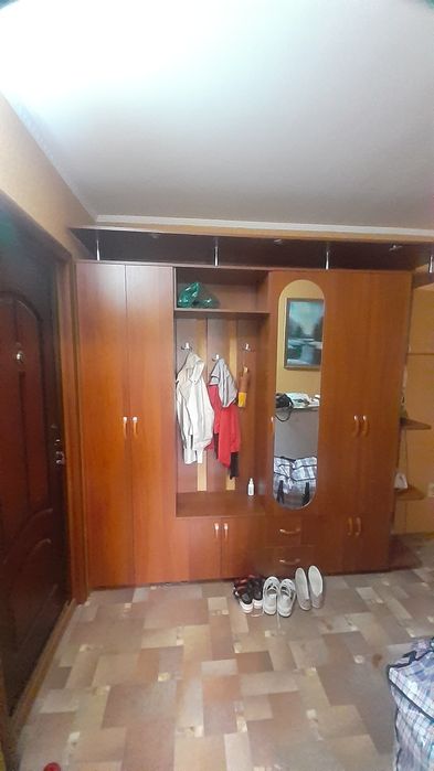 Продам прихожку б/у