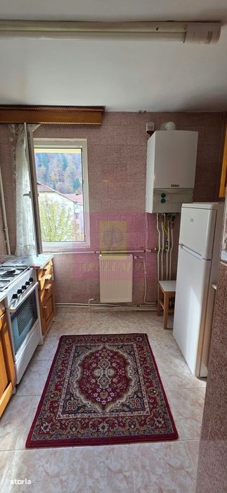 Apartament cu 2 camere de vânzare în Azuga – vedere spre munte