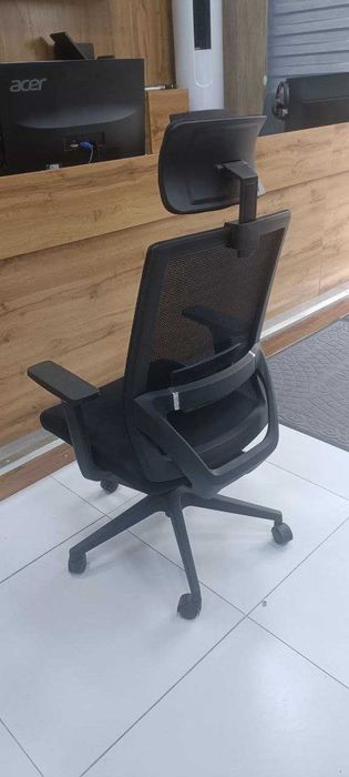 Кресло для офиса и дома - STRONG