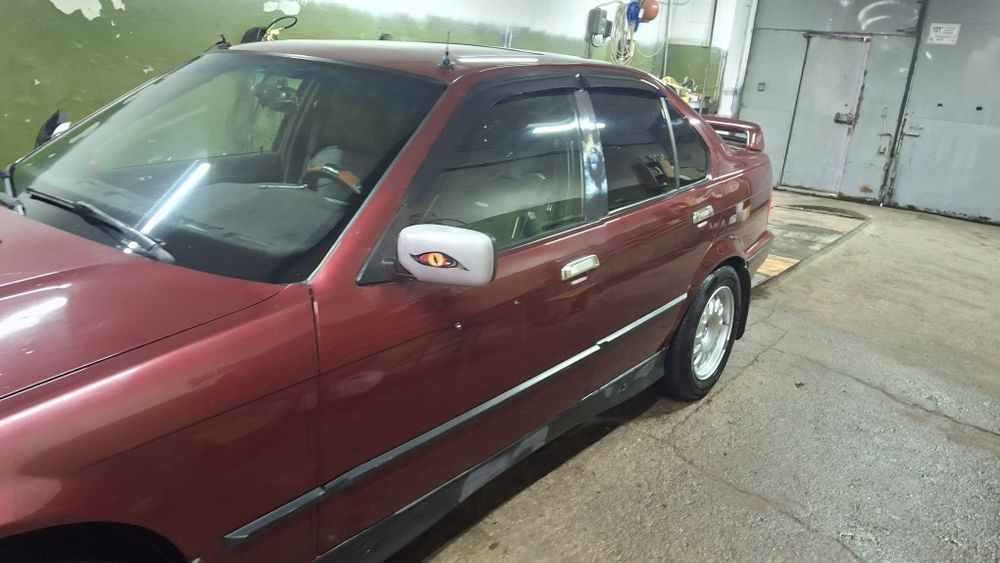 Бмв е36.   .седан