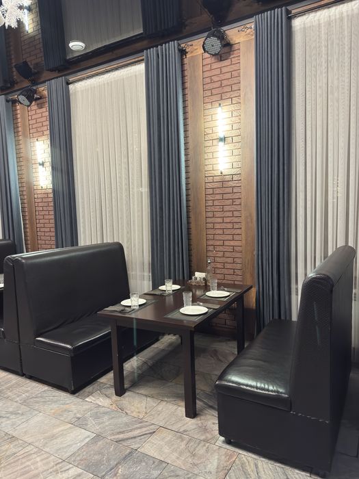 Диваны и столы комлектом