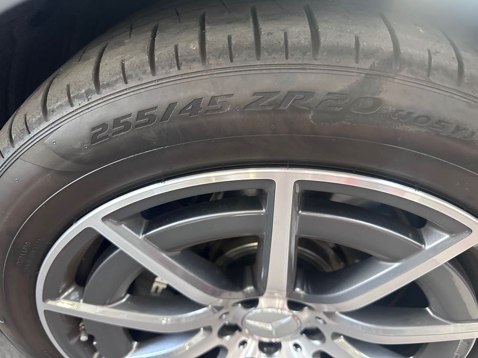 Джанти 20" с гуми за S63AMG W223, неразличими от нови.