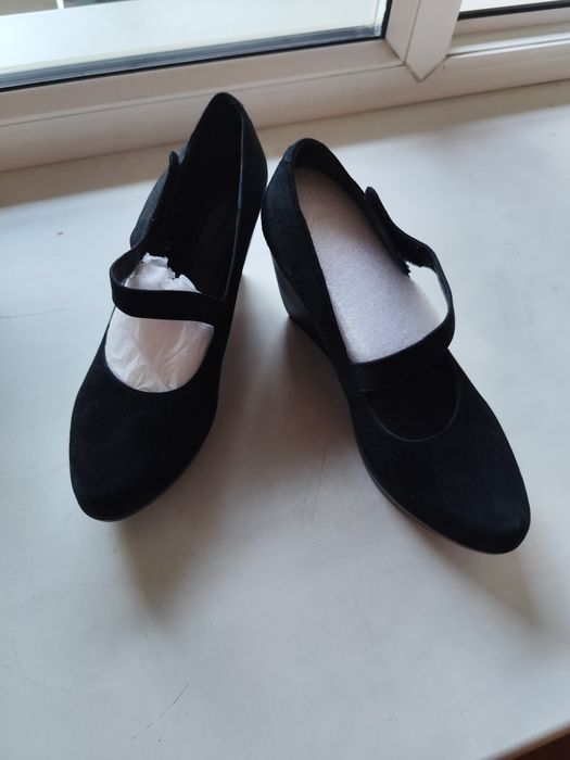 Продам туфли большого размера.