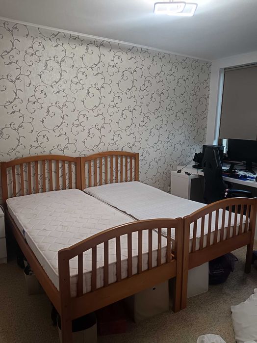 Vând 2 paturi de 1 persoana