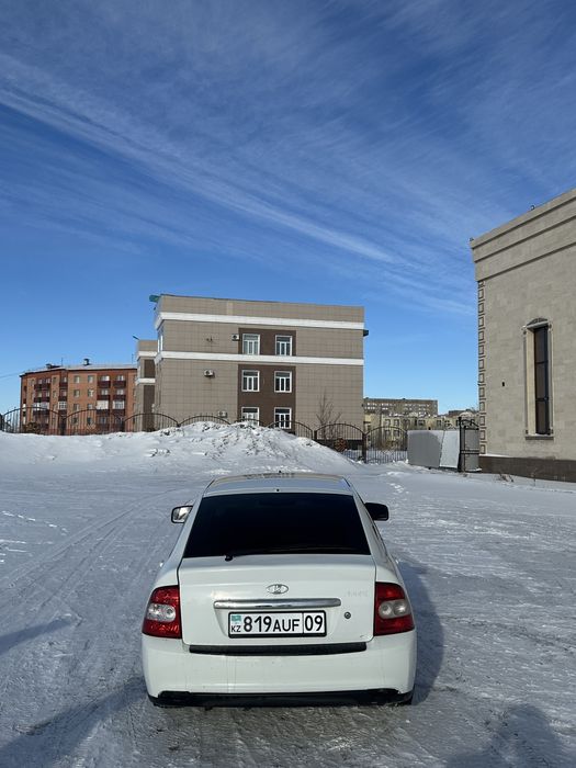 Приора 1 срочно 2013