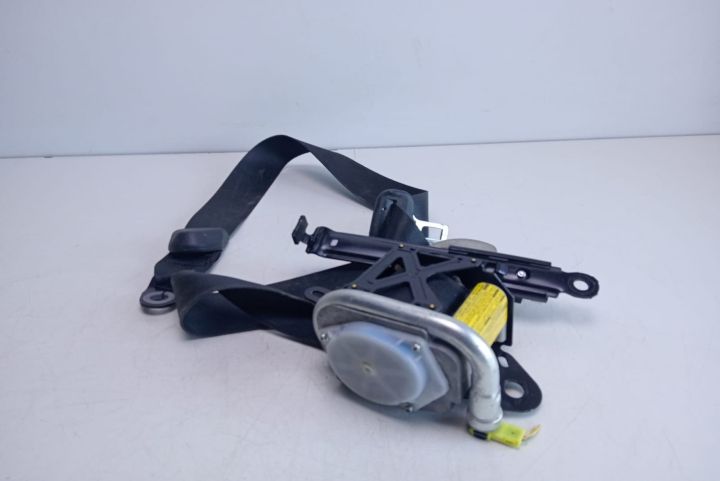 Centura stanga fata 73220-05051 Toyota Avensis a 2-a generatie T25