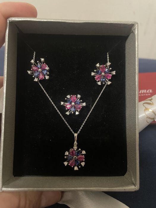 Диамантени бижута с бяло злато