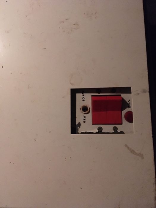 Индустриален проточен бойлер 6/10 kw/трифазен