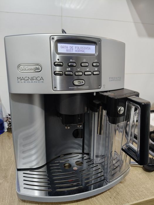 Expresoare DeLonghi
