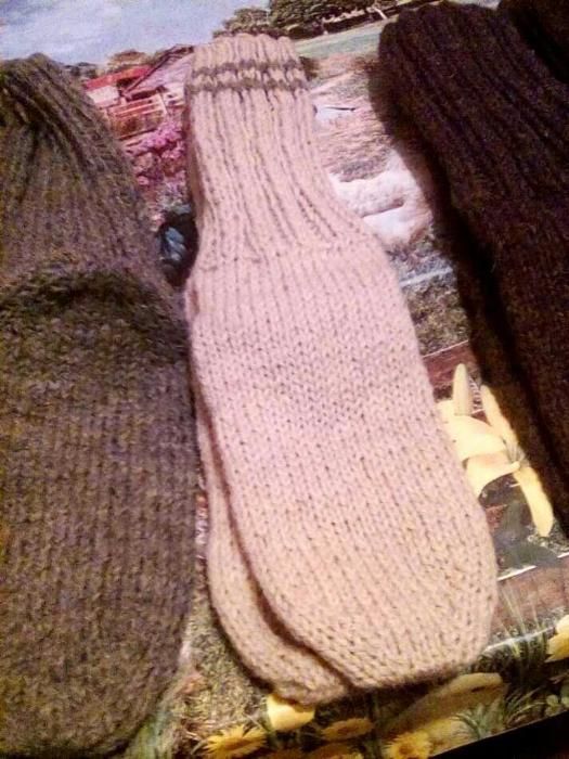 Продавам вълнени чорапи и терлици мъжки дамска и детски  и шапки