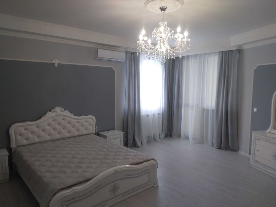 Дава се под наем Многостаен апартамент в Варна, Възраждане 3 - 300 кв.м за 1500 € - Снимка #13