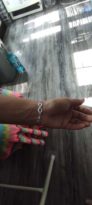 Дамска гривна безкрайност