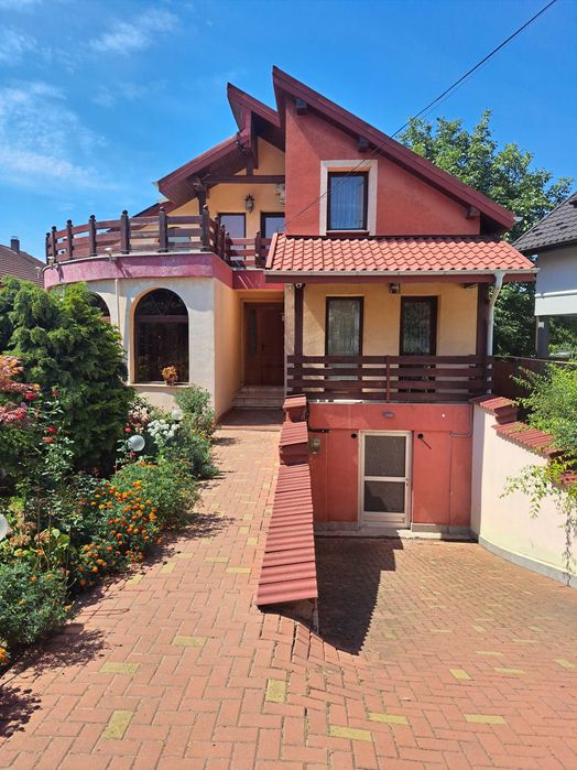 Casa in zona Lic. Pedagogic